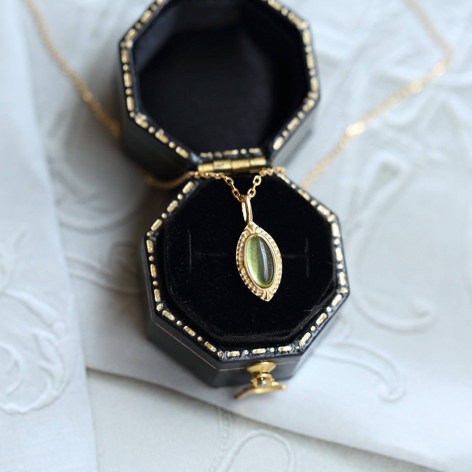 Green Natural Oval Peridot Pendant Necklace August Birthstone Jewelry · Gift For Wife Necklace