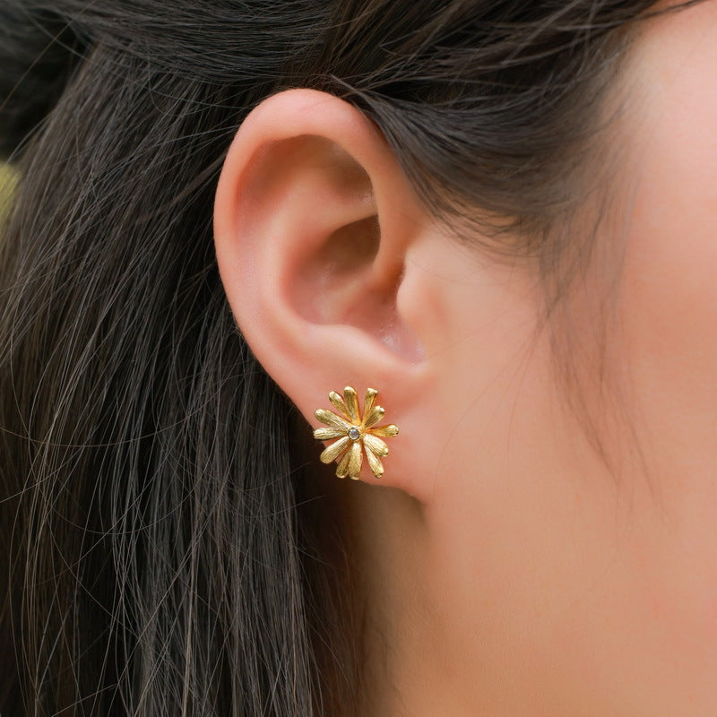 Italian Handmade Brushed Daisy Stud Earrings 