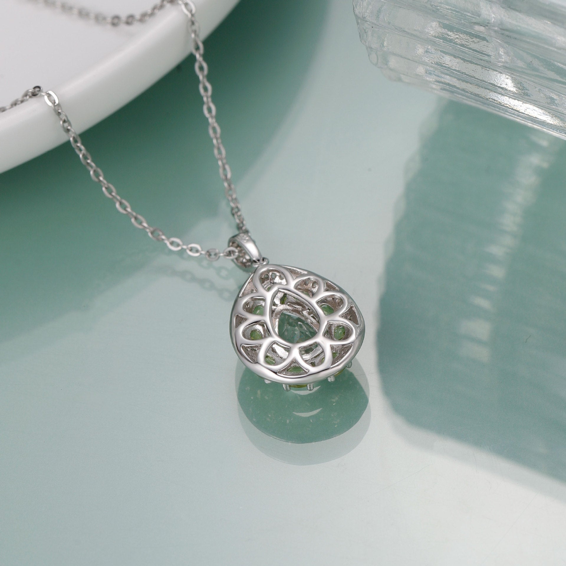 August Birthstone Necklace, Dainty Peridot Necklace, Peridot Birthstone Jewelry