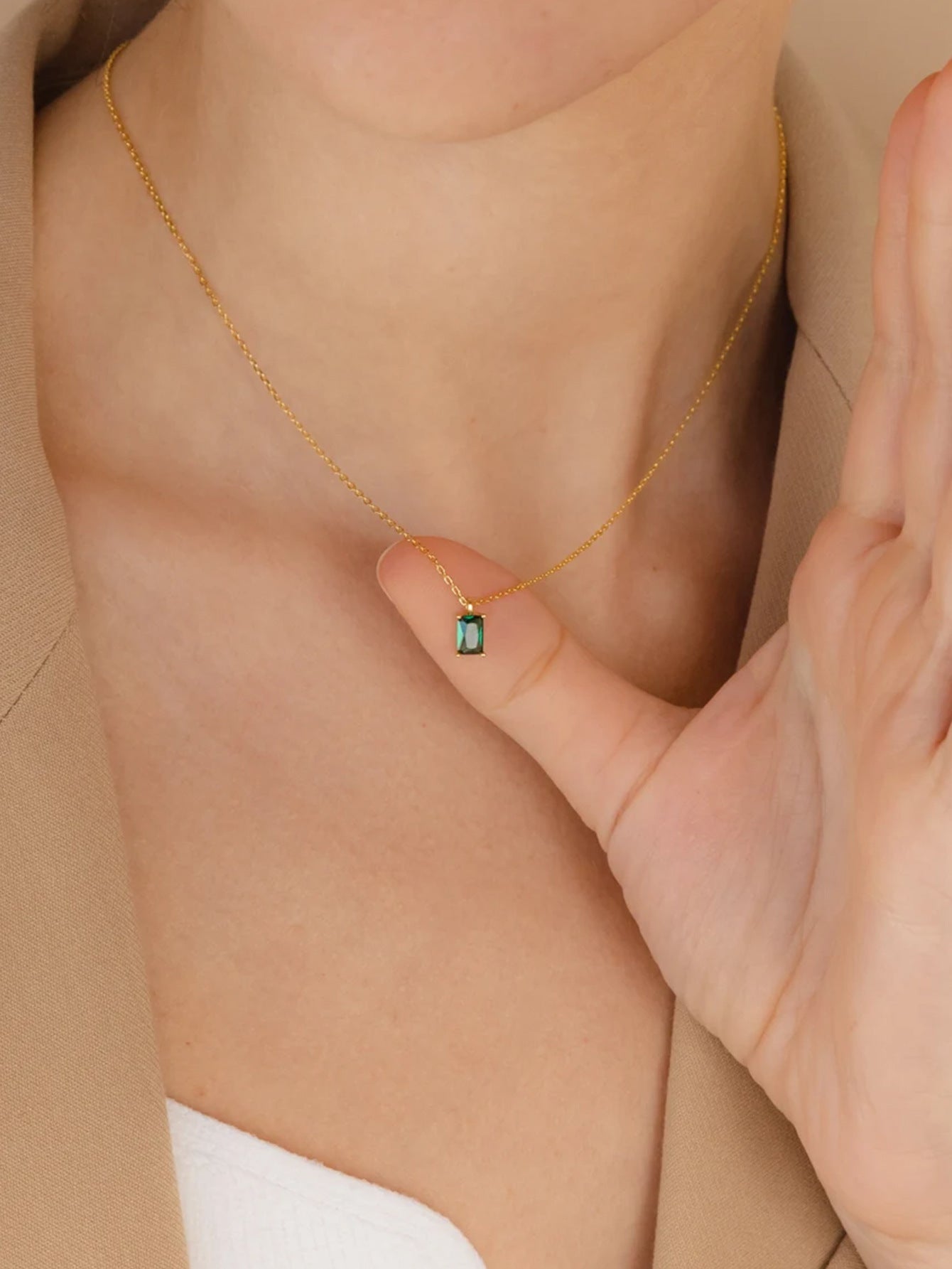 Custom Emerald Birthstone Necklace Minimalist • Personalized Baguette Necklace in Gold • Gemstone Jewelry • Gift for Her