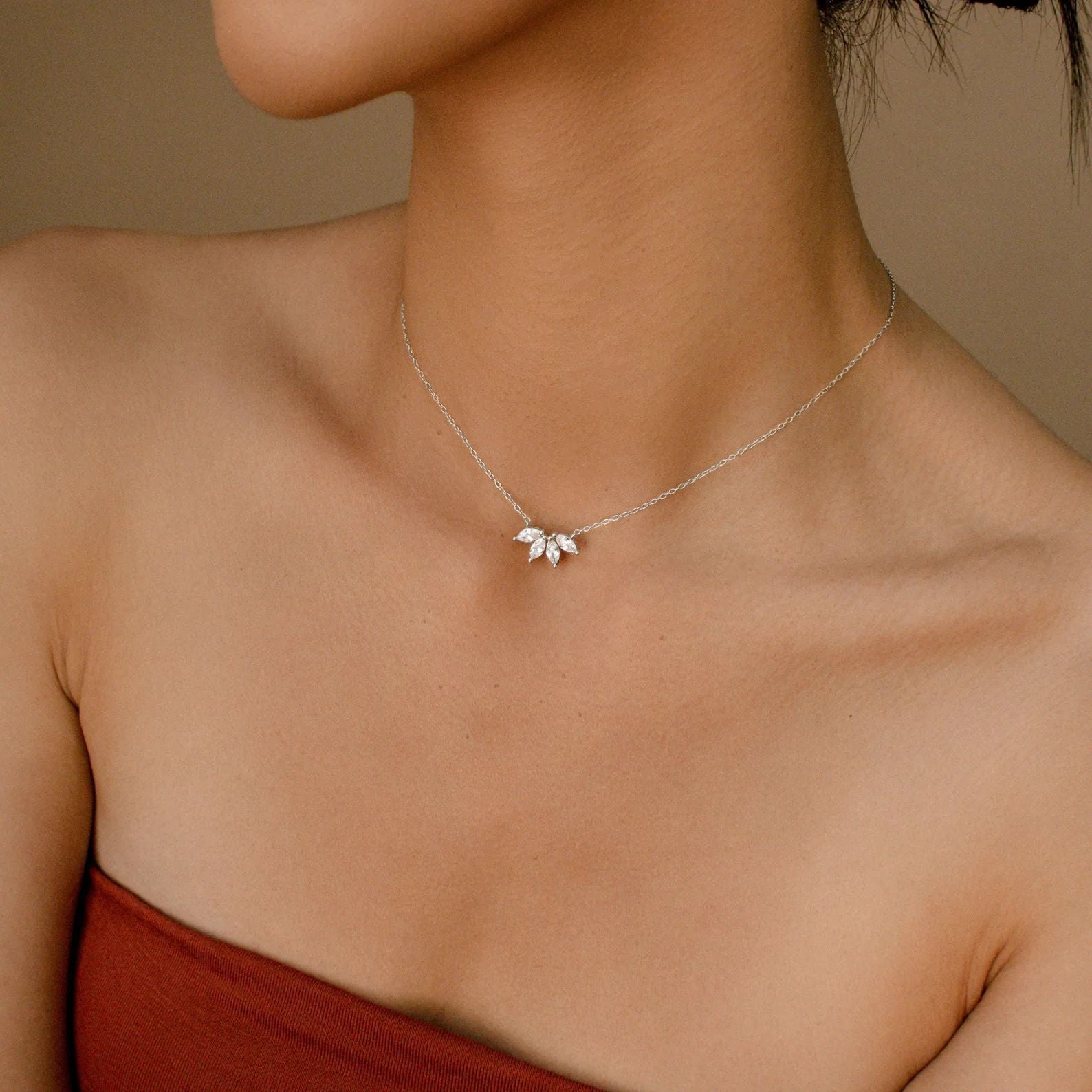 Marquise Flower Petal Necklace – Elegant Bridesmaid & Mom Gift