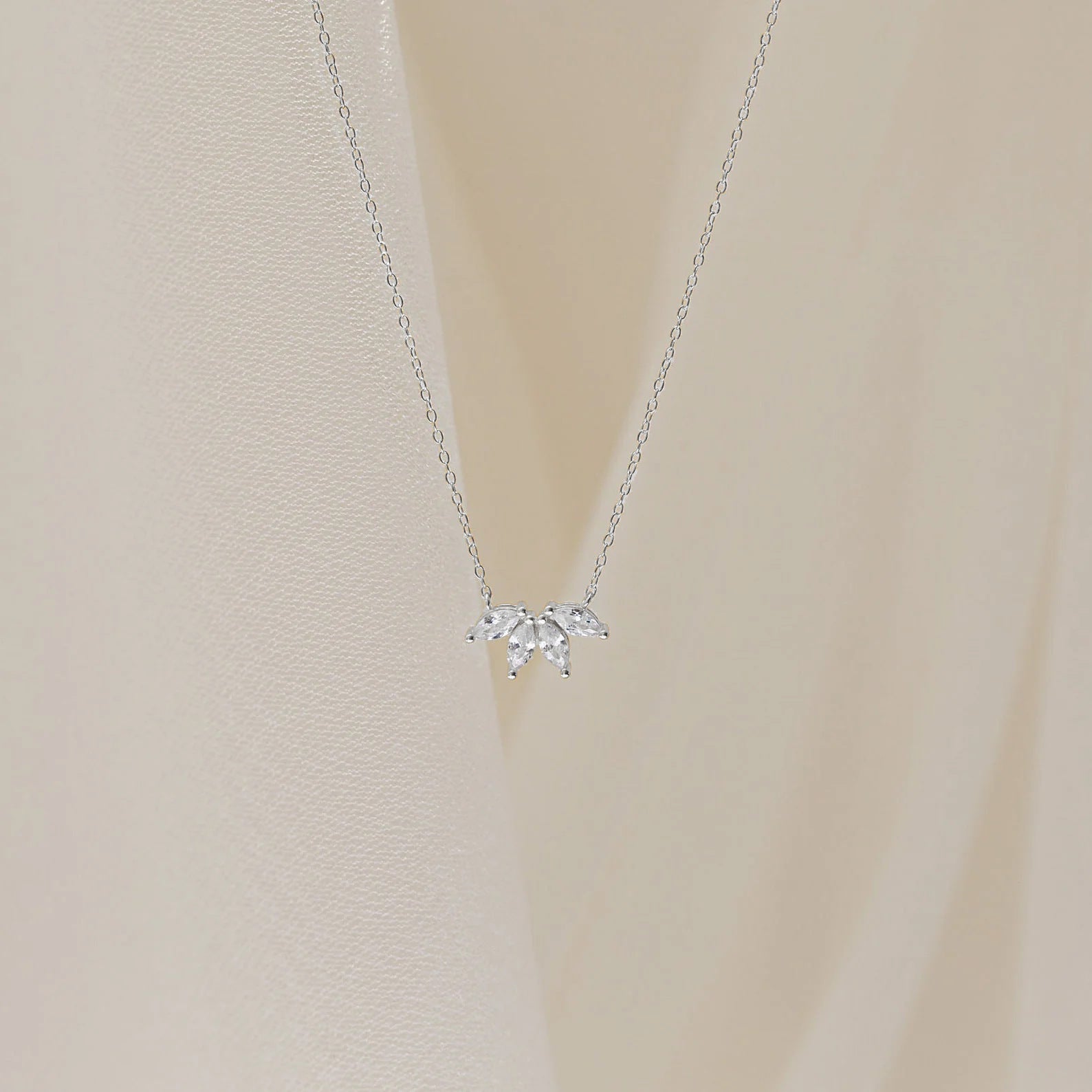 Marquise Flower Petal Necklace – Elegant Bridesmaid & Mom Gift
