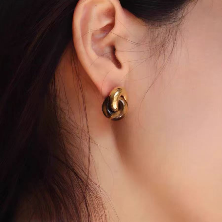 Co-branded Tiger Eye Stone Studs Buckle Retro Earrings 925 Silver