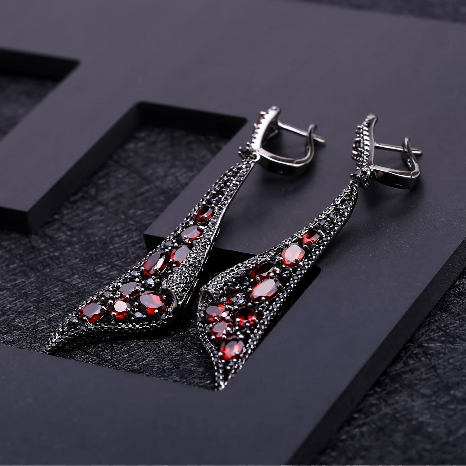 Italian Craft Natural Peridot & Garnet Drop Earrings in 925 Sterling Silver