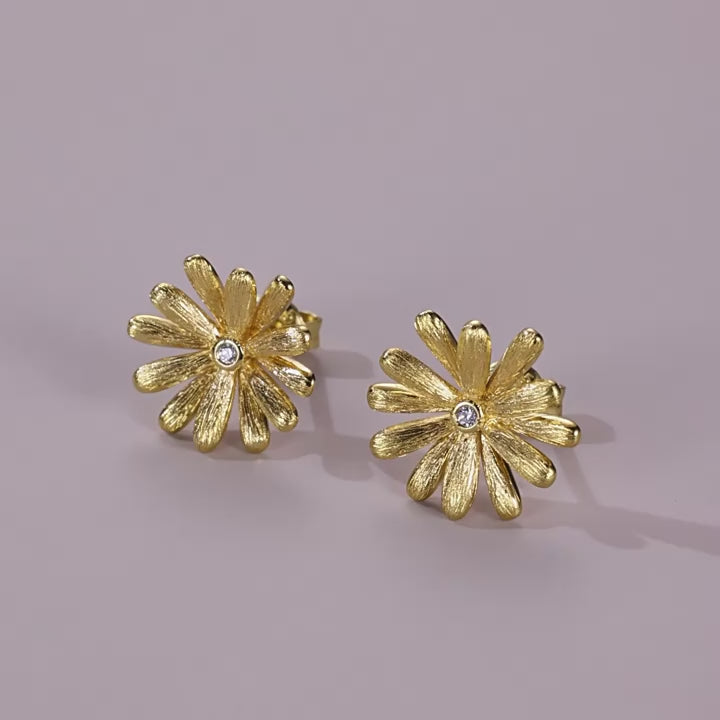 Italian Handmade Brushed Daisy Stud Earrings 