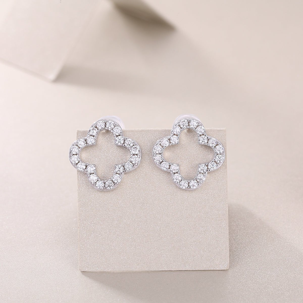 Sparkling Moissanite Studs - Platinum Plated 925 Silver Eternal Earrings